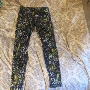 Lululemon wunder under yoga pants